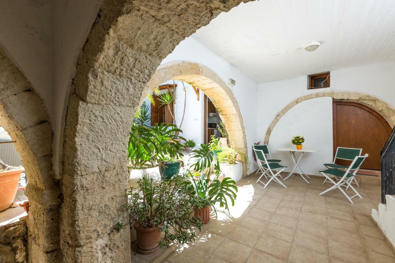 Lilys Apartments Rethymno Eksteriør bilde